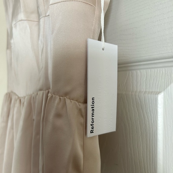 NWT Reformation Hollyhock Dress in Champagne Blush Pink - Picture 10 of 13